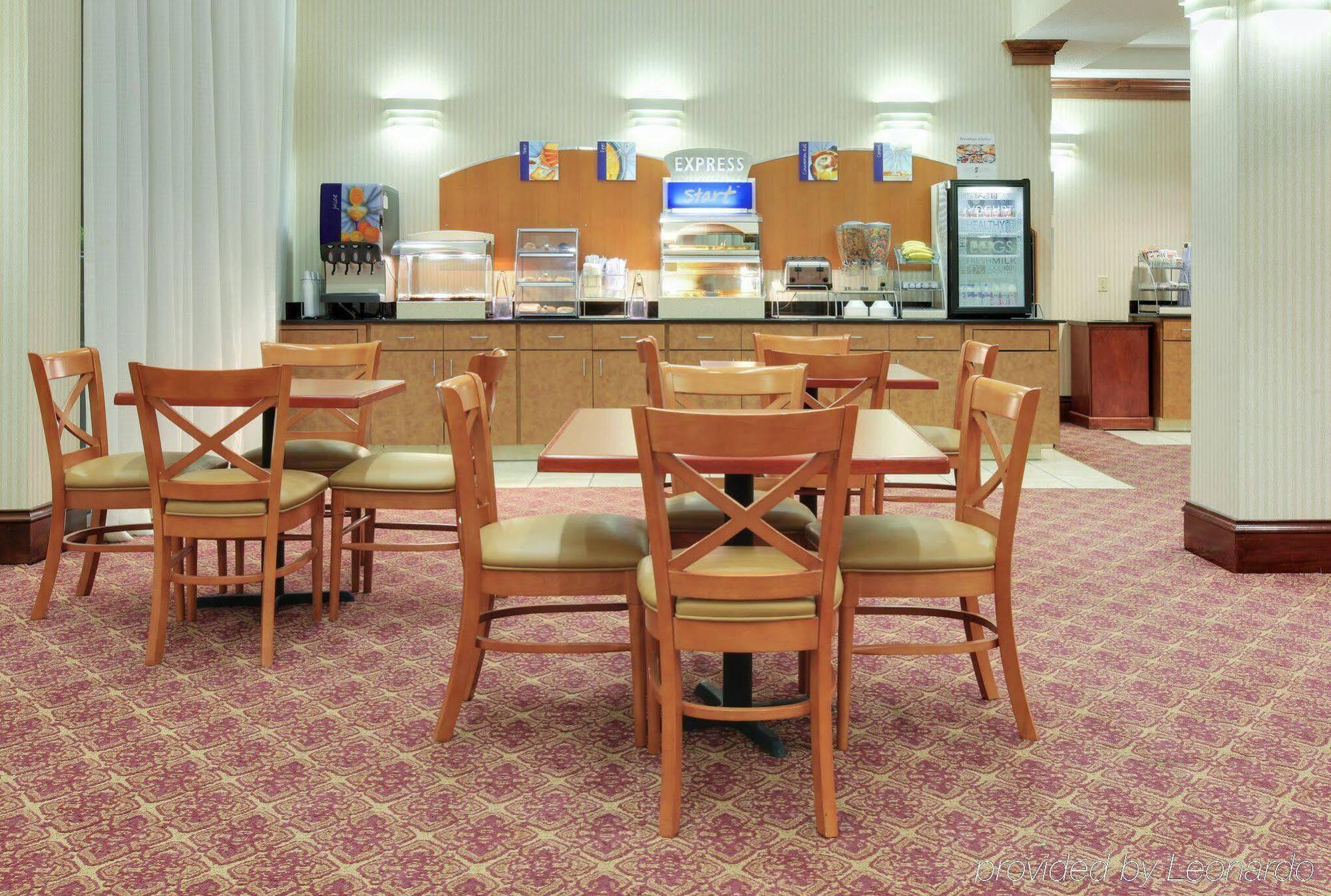 Holiday Inn Express Hotel & Suites Canton By Ihg Zewnętrze zdjęcie